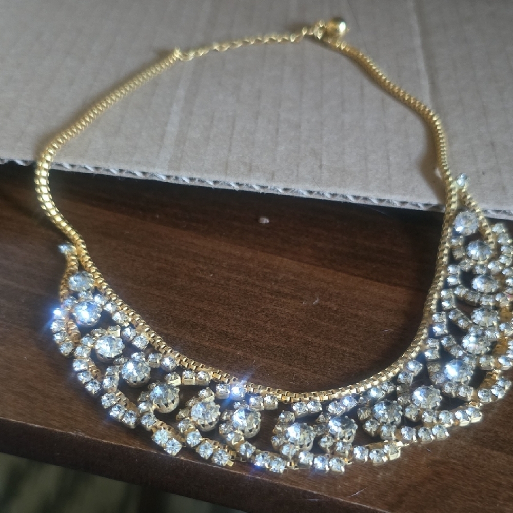 Elegant Gold and Silver Necklace